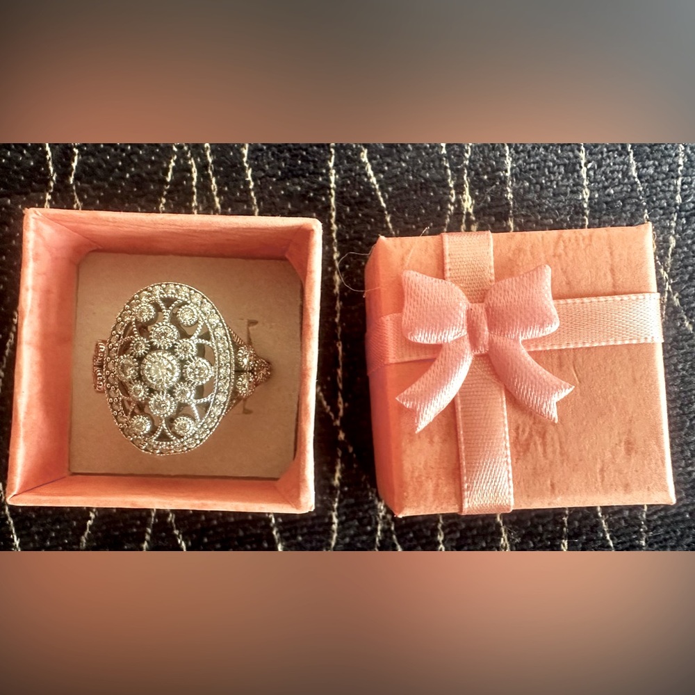 Judith Ripka Silver Floral Ring